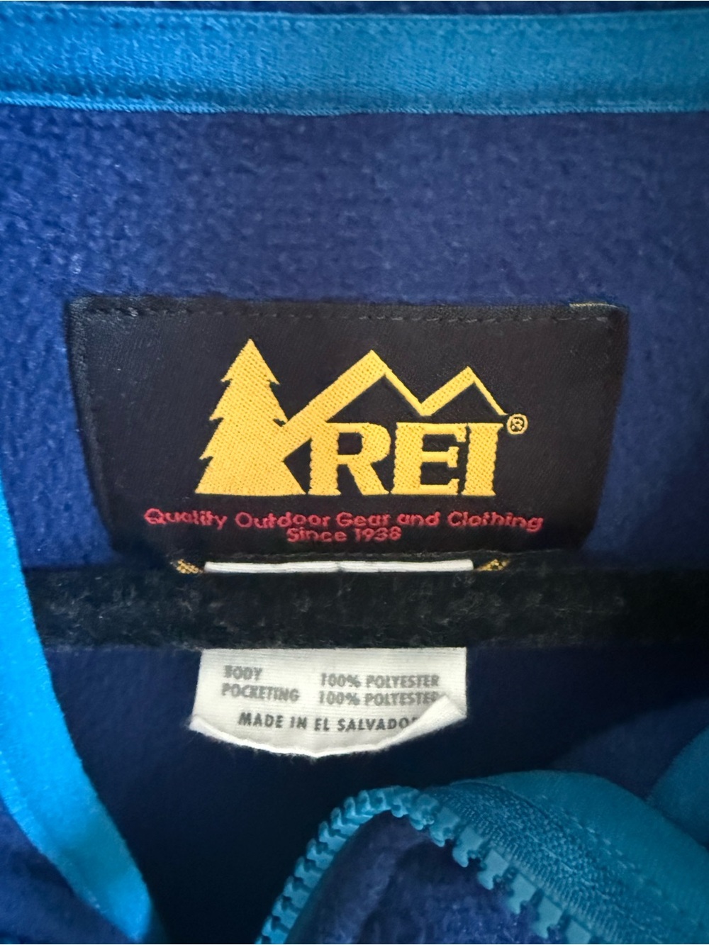 REI vintage womens Blue Fleece Jacket with Teal Trim and Yellow Zippers - Picture 3 of 5